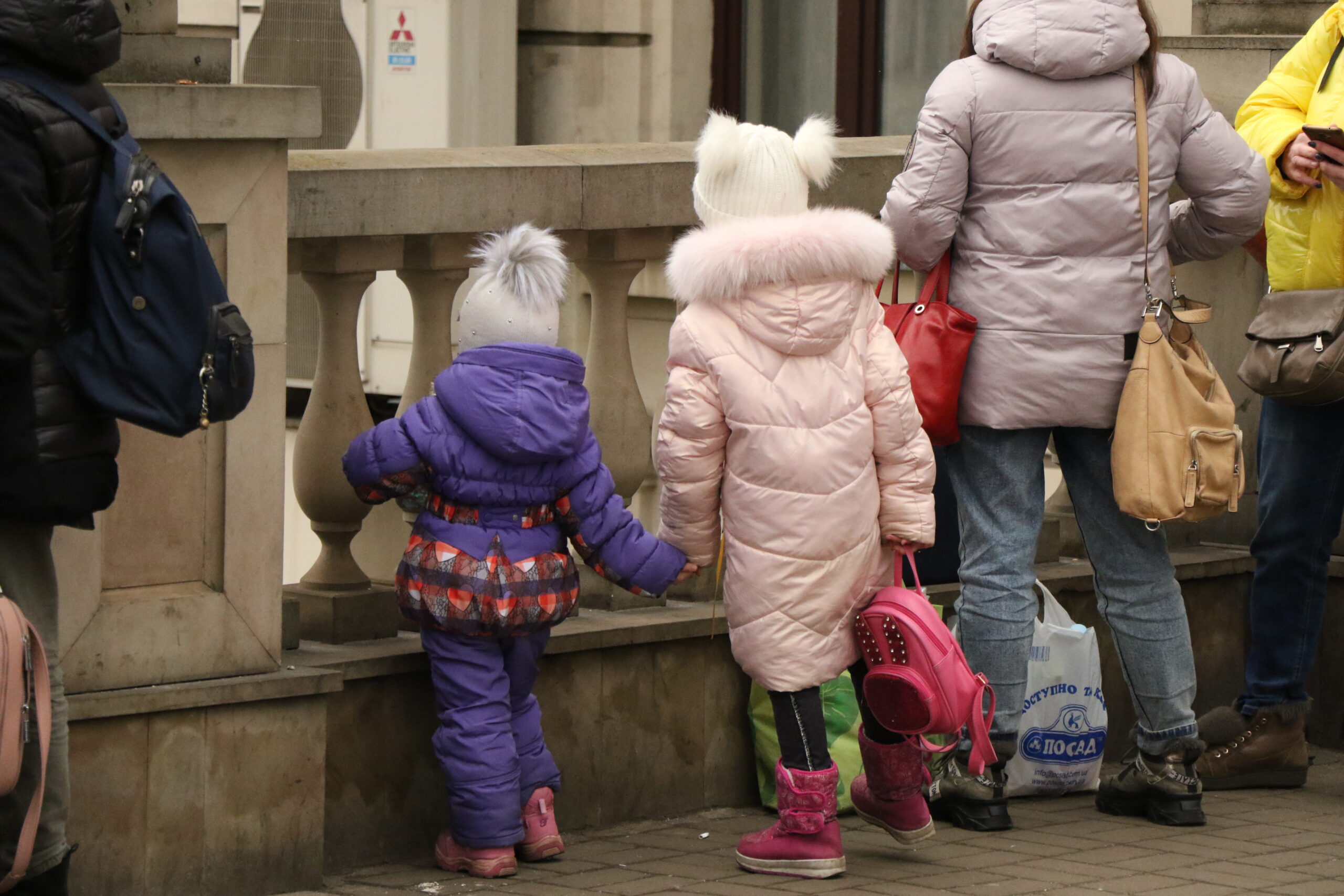 CH1656933_Families in Lviv, Ukraine